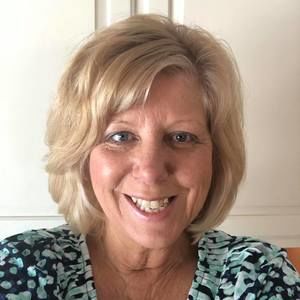 Meet your Posher, Cynthia